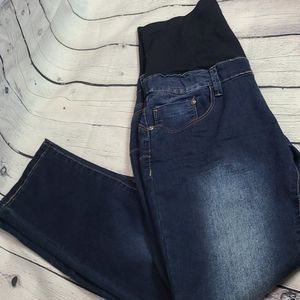 NWOT stretch full panel maternity skinny jeans